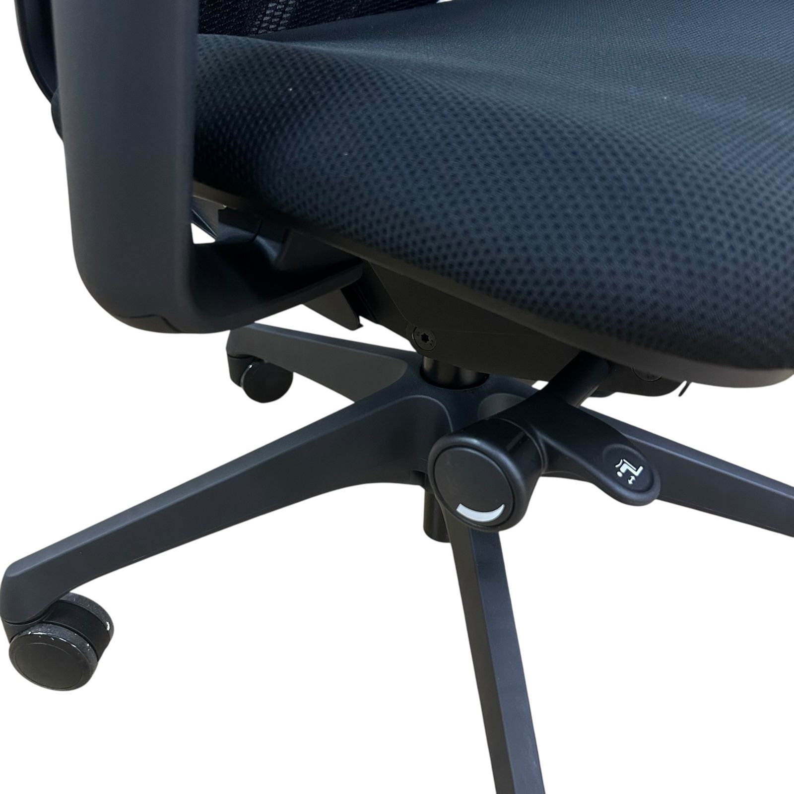 オカムラ シルフィー