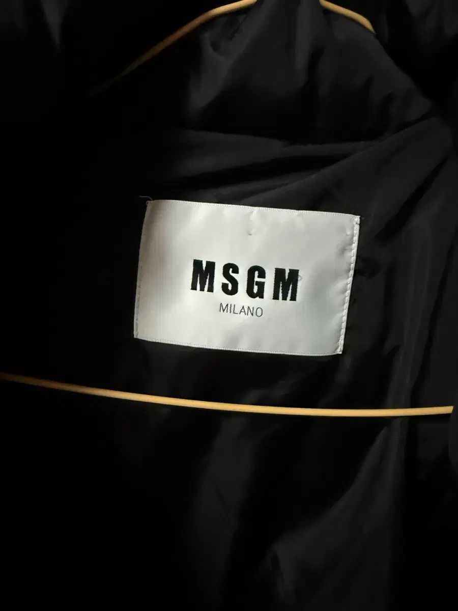 MSGM ショートダウンジャケット(38) MSGM ショートダウン 38サイズ - メルカリ