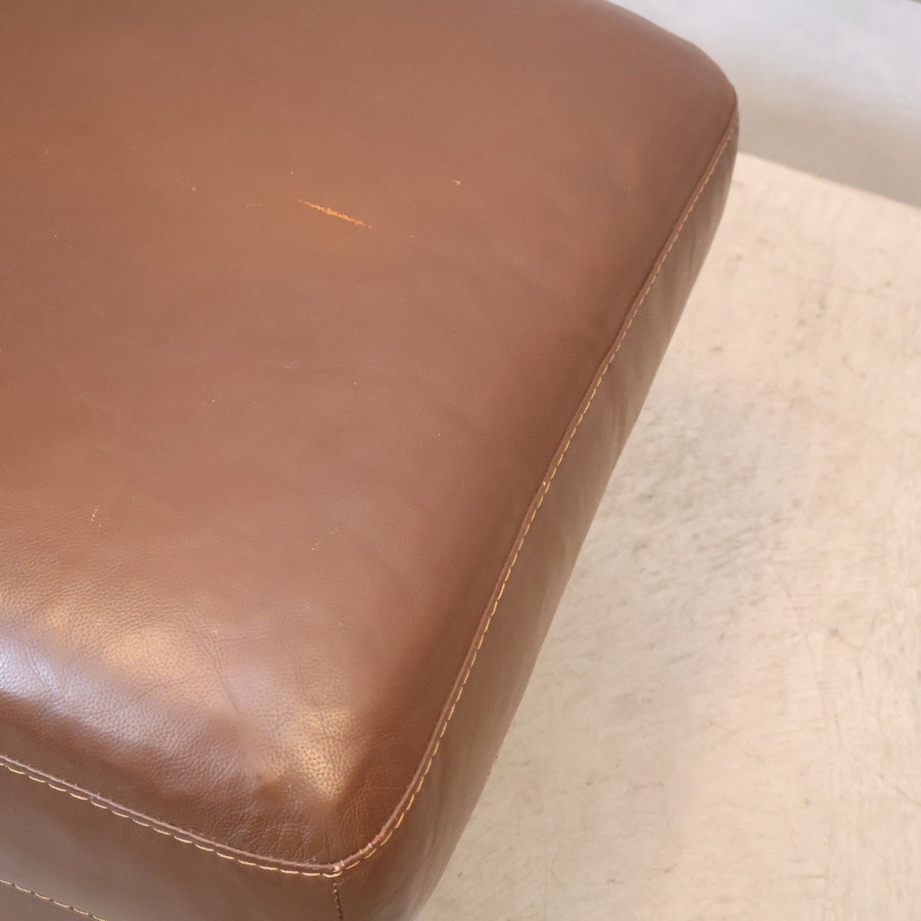 KEYUCA ケユカ 本革 オットマン レザー スツール 北欧スタイル