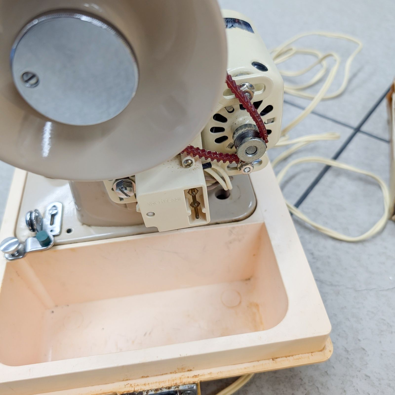 Singer レトロミシン 動作品 クリーム色 アンティーク レトロ 