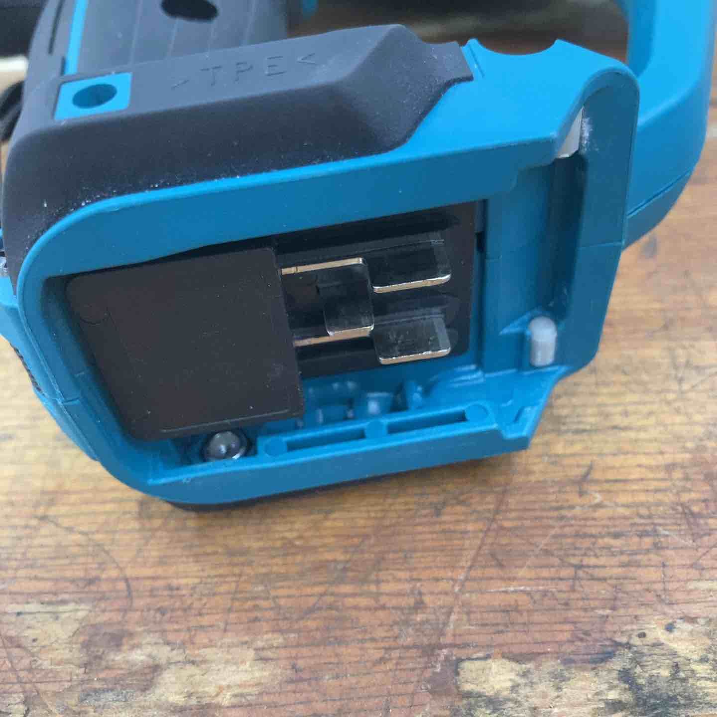 美品】☆マキタ(makita) コードレスボードカッタ SD100DZ 10.8V 本体 