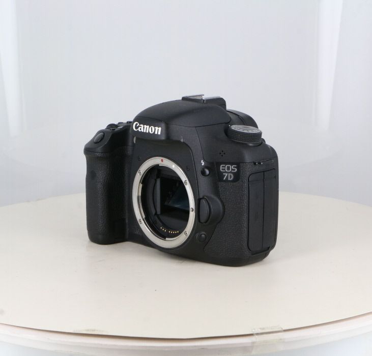 Canon EOS 7D ボディ 動作OK キャノン Canon EOS 7D ボディ《動作OK》 □ 美品 □ キャノン Canon