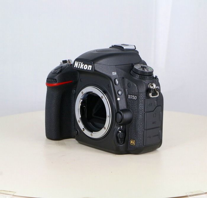 中古】(ニコン) Nikon D750 ボディ - メルカリ