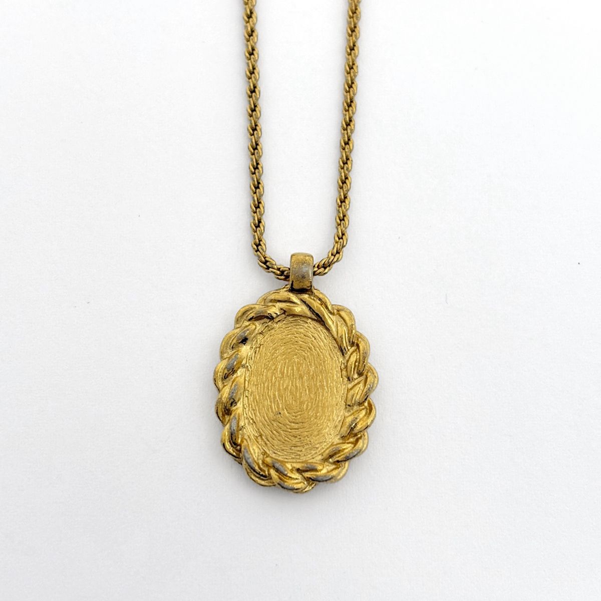 otetsu ！Christian Dior オーバルネックレス クリスチャンディオール Christian Dior ロゴ ネックレス オーバル