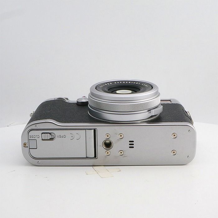 【中古】 FUJIFILM X100F シルバー【本体のみ】 中古】 FUJIFILM X100F シルバー【本体のみ】 FUJIFILM X100F