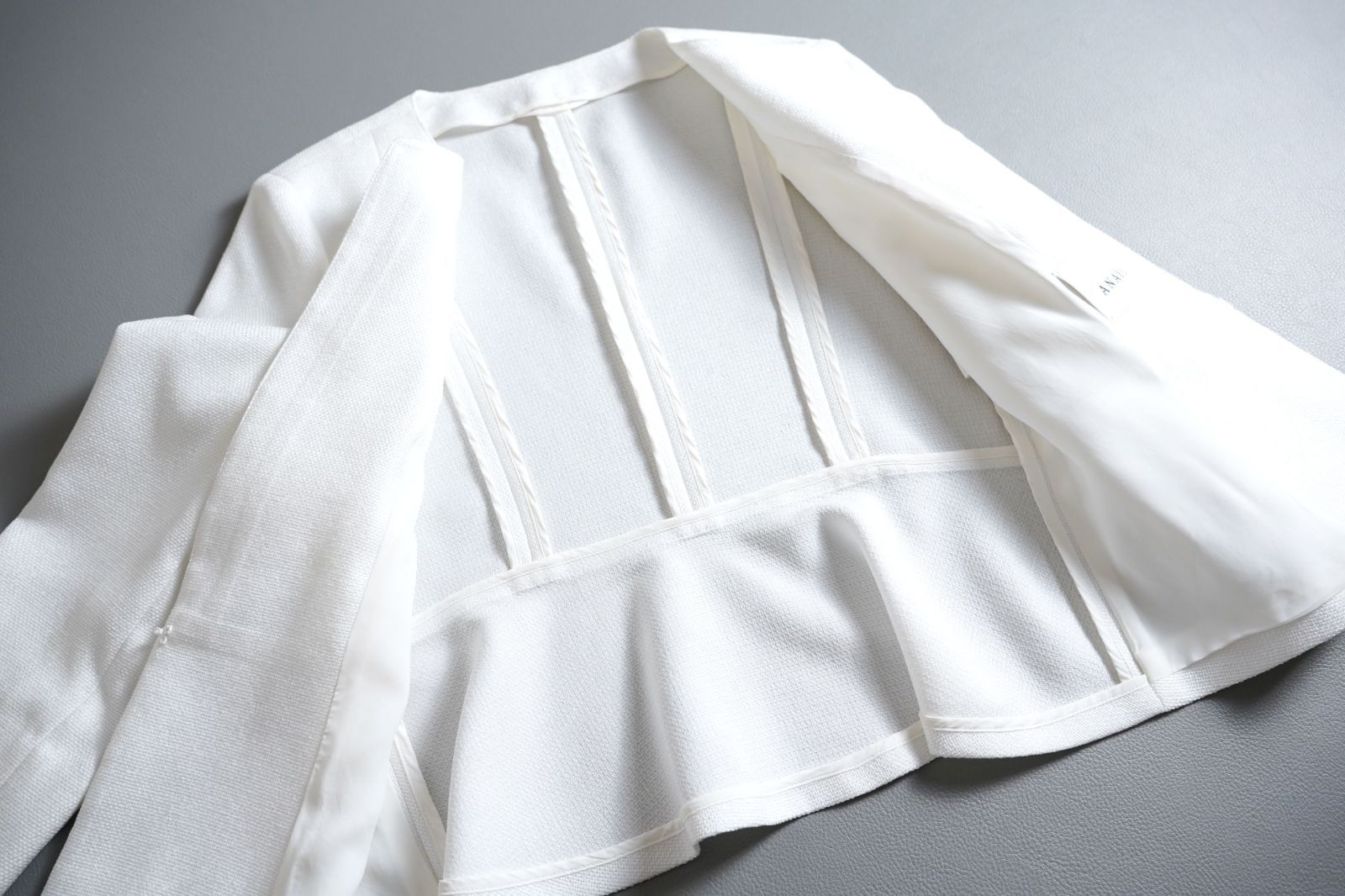 116t*美品 ANAYI アナイ ノーカラージャケット 38 M ホワイト - メルカリ