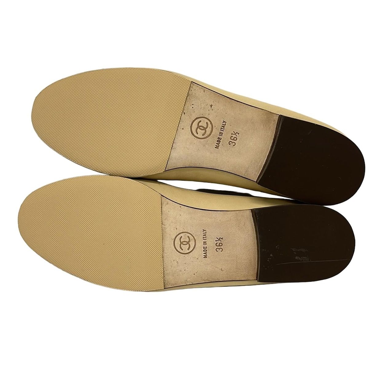 CHANEL(シャネル) パンプス 36 1⁄2 レディース - ベージュ×黒 CHANEL(シャネル) パンプス 36 1⁄2 レディース - ベージュ×黒