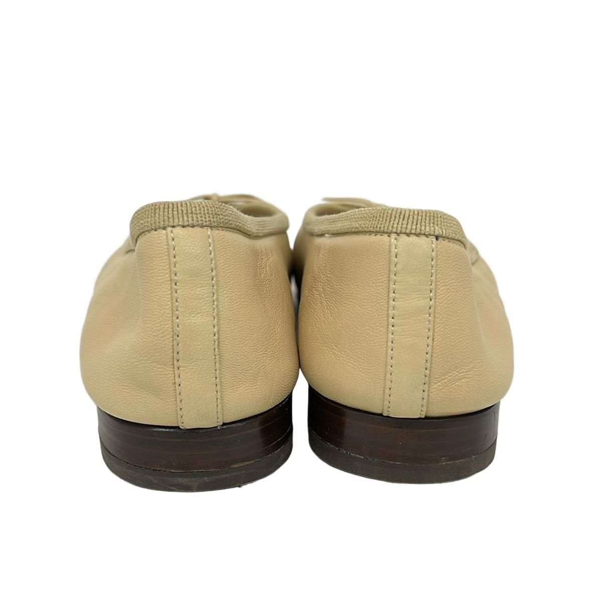 CHANEL(シャネル) パンプス 36 1/2 レディース - ベージュ×黒 リボン