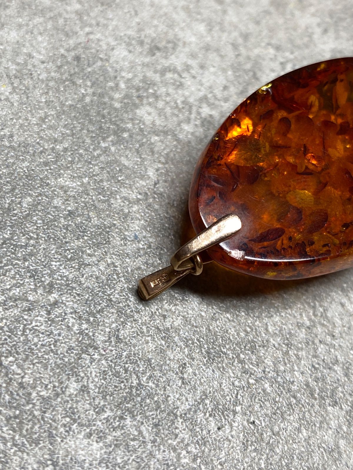 K14 583刻印 旧ソ連製 アンティークジュエリー 天然琥珀 アンバー