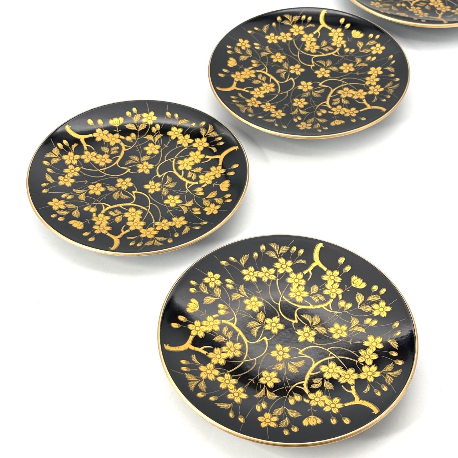 山中漆器】北斎 金彩蒔絵 銘々皿揃 黒元禄（漆）山中塗［素材］ 木粉と