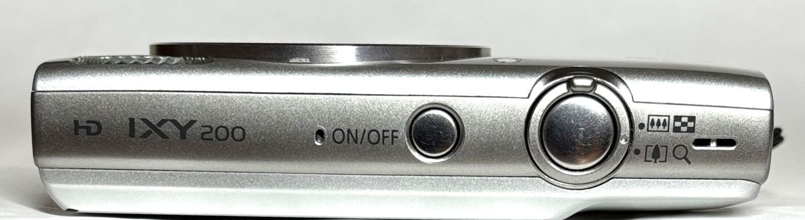 Canon IXY 200 PC2333 HD 20MP 8x デジタルカメラ silver 基本動作確認