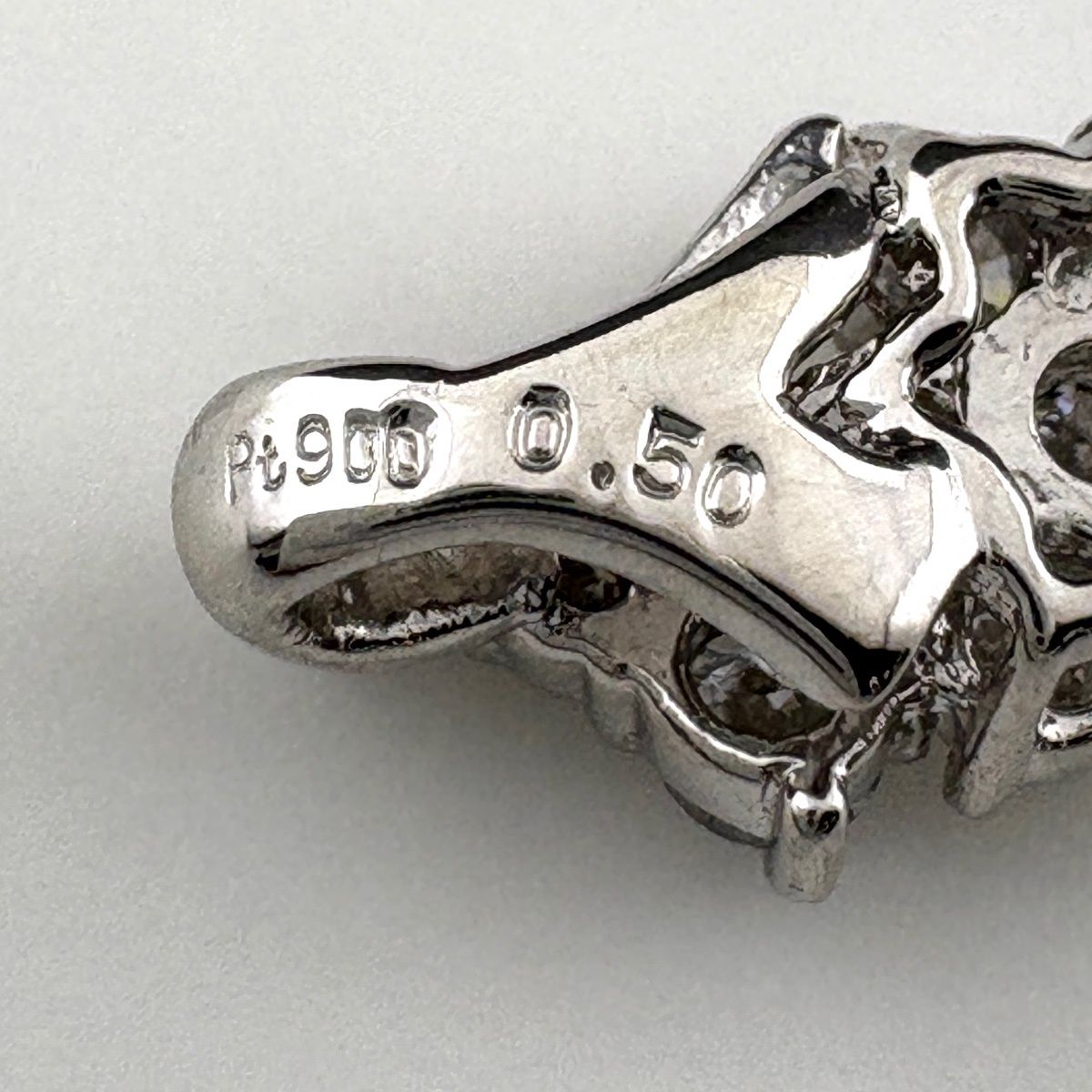 メレダイヤ デザインペンダントトップ プラチナ ペンダントトップ