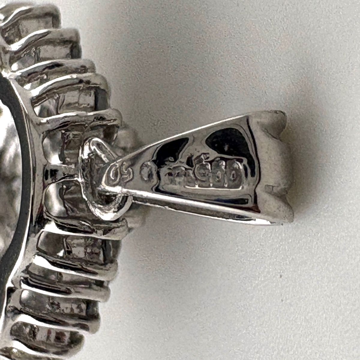 メレダイヤ デザインペンダントトップ プラチナ ペンダントトップ