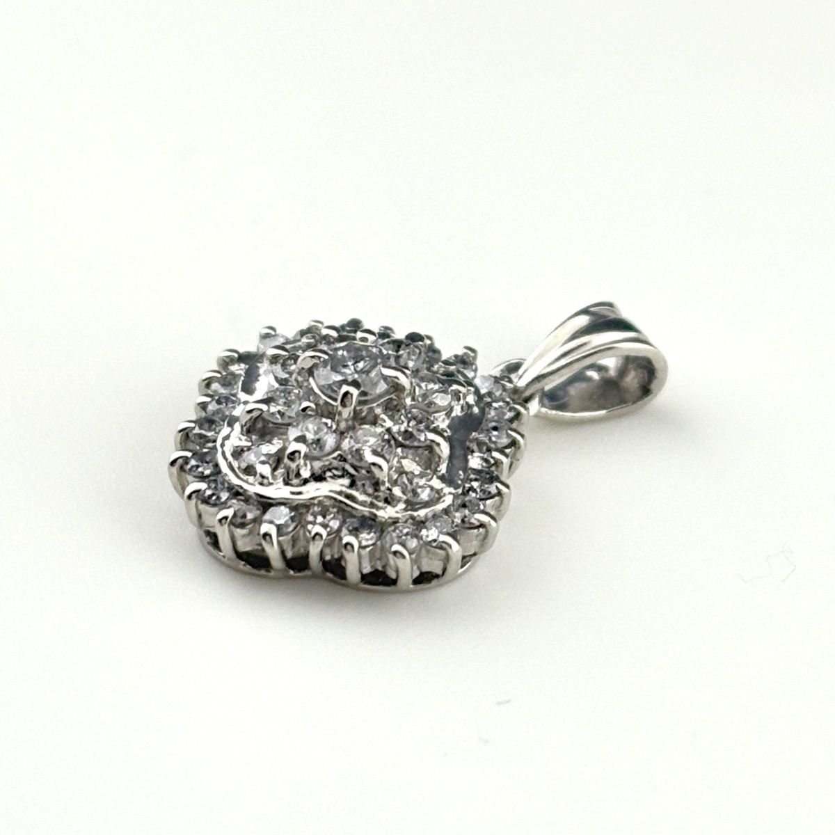 メレダイヤ デザインペンダントトップ プラチナ ペンダントトップ