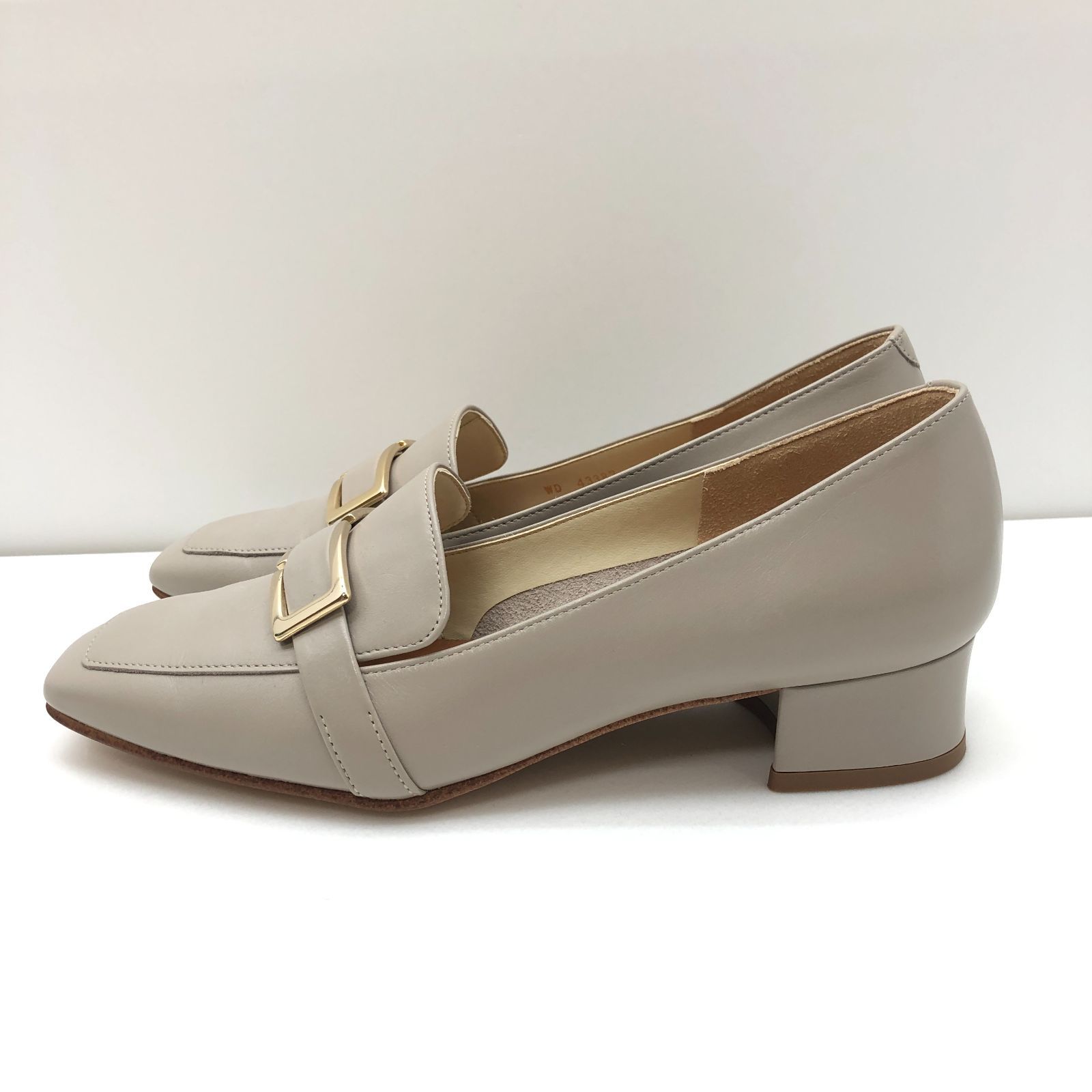 DIANA レディース ローファー 革靴 パンプス ベージュ 24cm ダイアナ