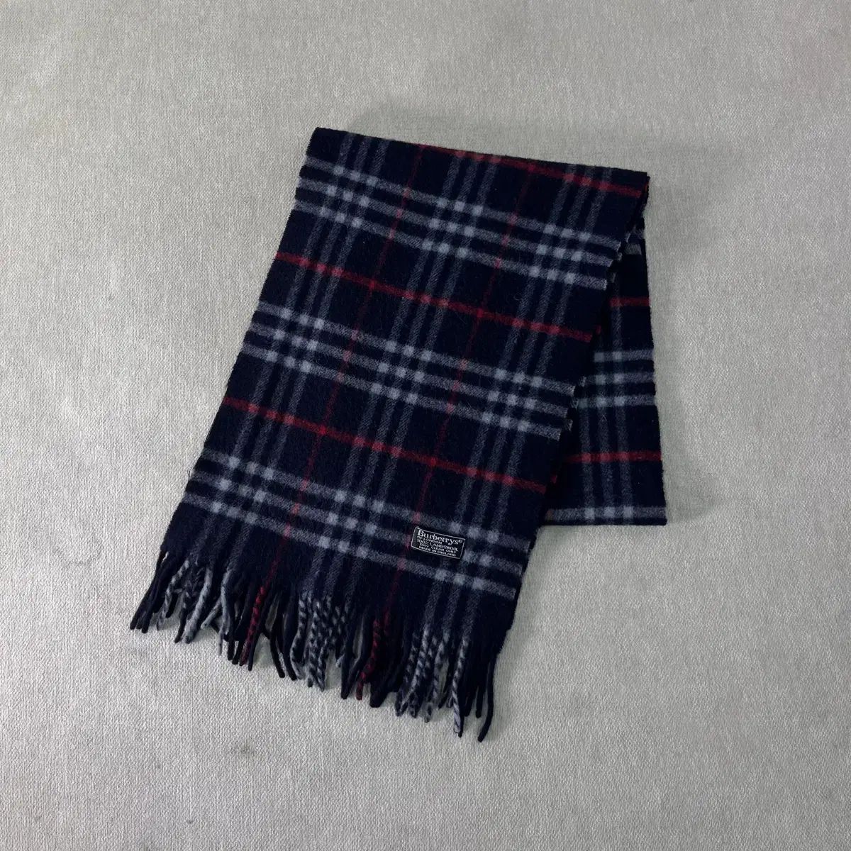 タグ付 BURBERRYSバーバリーラムウールノバチェックマフラー ネイビー バーバリー マフラー ネイビー ノバチェック ラムウール100% Burberrys