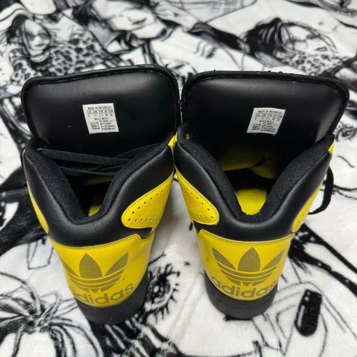 アディダス ジェレミースコット IN instinct HI Yellow - メルカリ