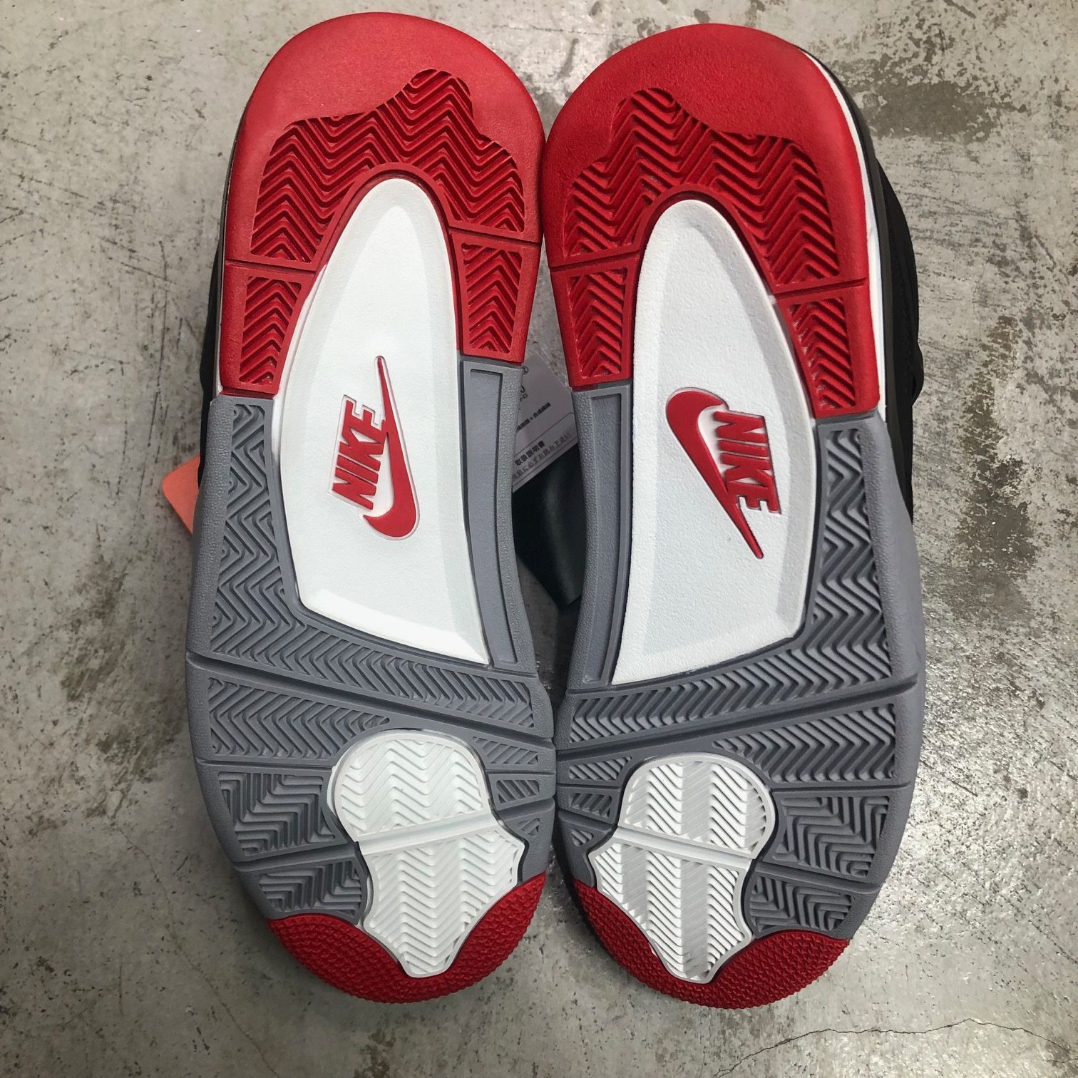 NIKE Air Jordan 4 Retro Bred 2019年製 ジョーダン4 ナイキ 308497 