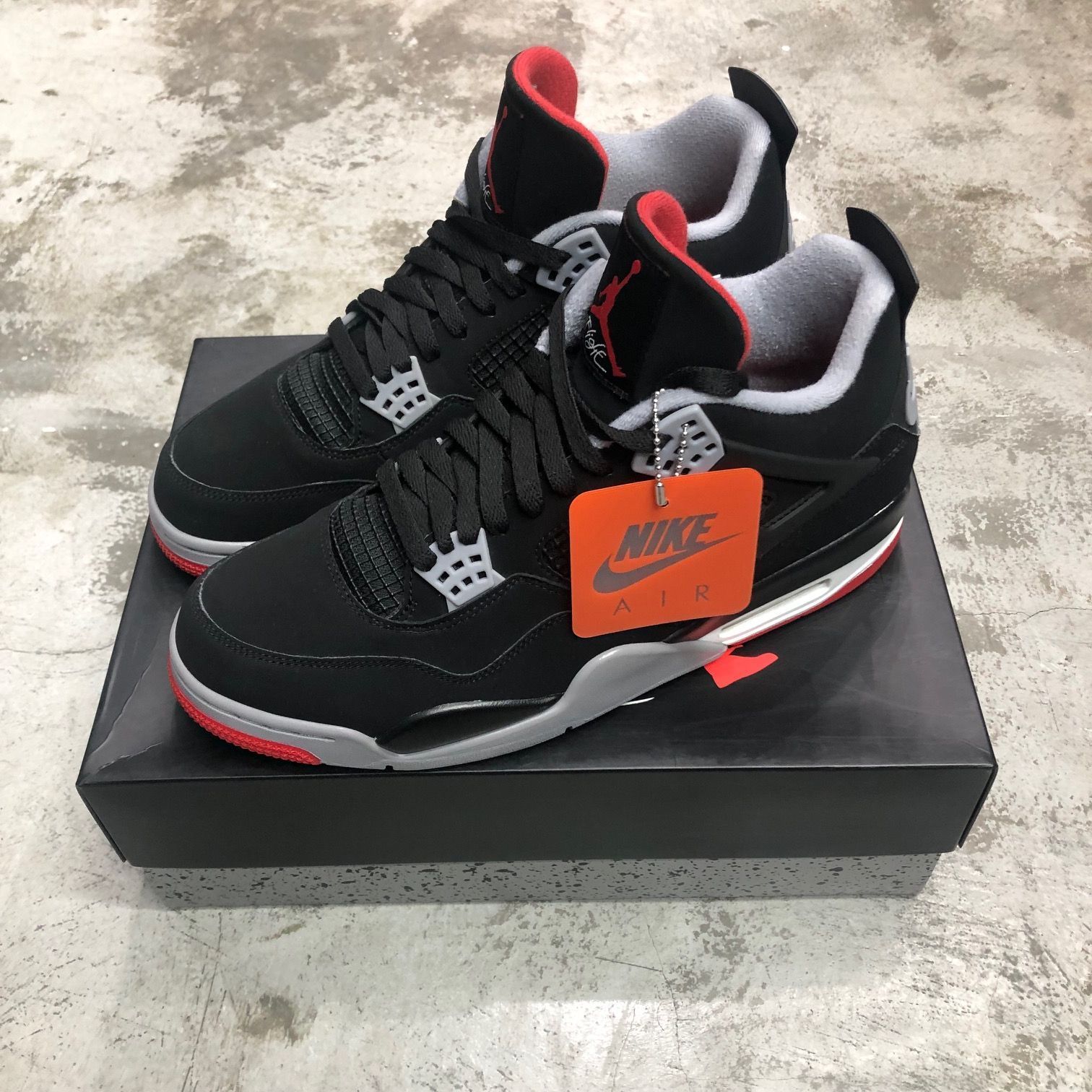 NIKE AIR JORDAN 4 BRED 30 cm 【公式通販】