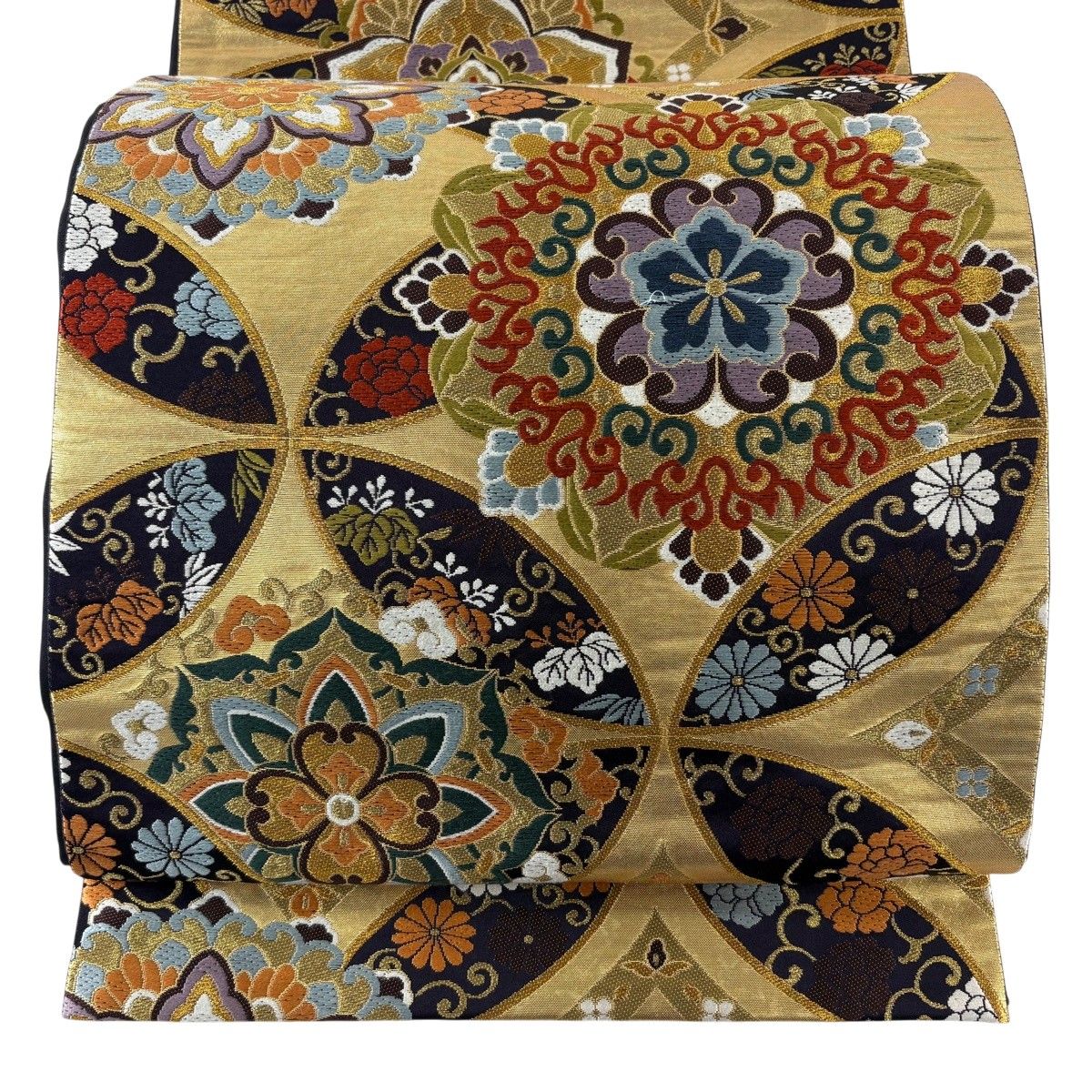 袋帯 秀品 華文 七宝 刺繍 金糸 金色 六通 正絹 【中古】 - メルカリ