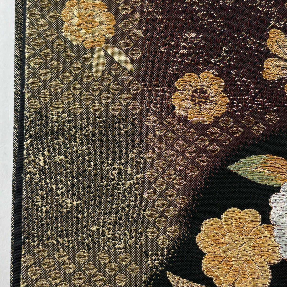 袋帯 秀品 やまと 草花 市松 金銀糸 箔 黒 六通 正絹 【中古】 - メルカリ