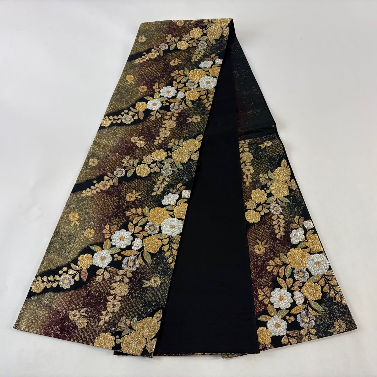 袋帯 秀品 やまと 草花 市松 金銀糸 箔 黒 六通 正絹 【中古】 - メルカリ