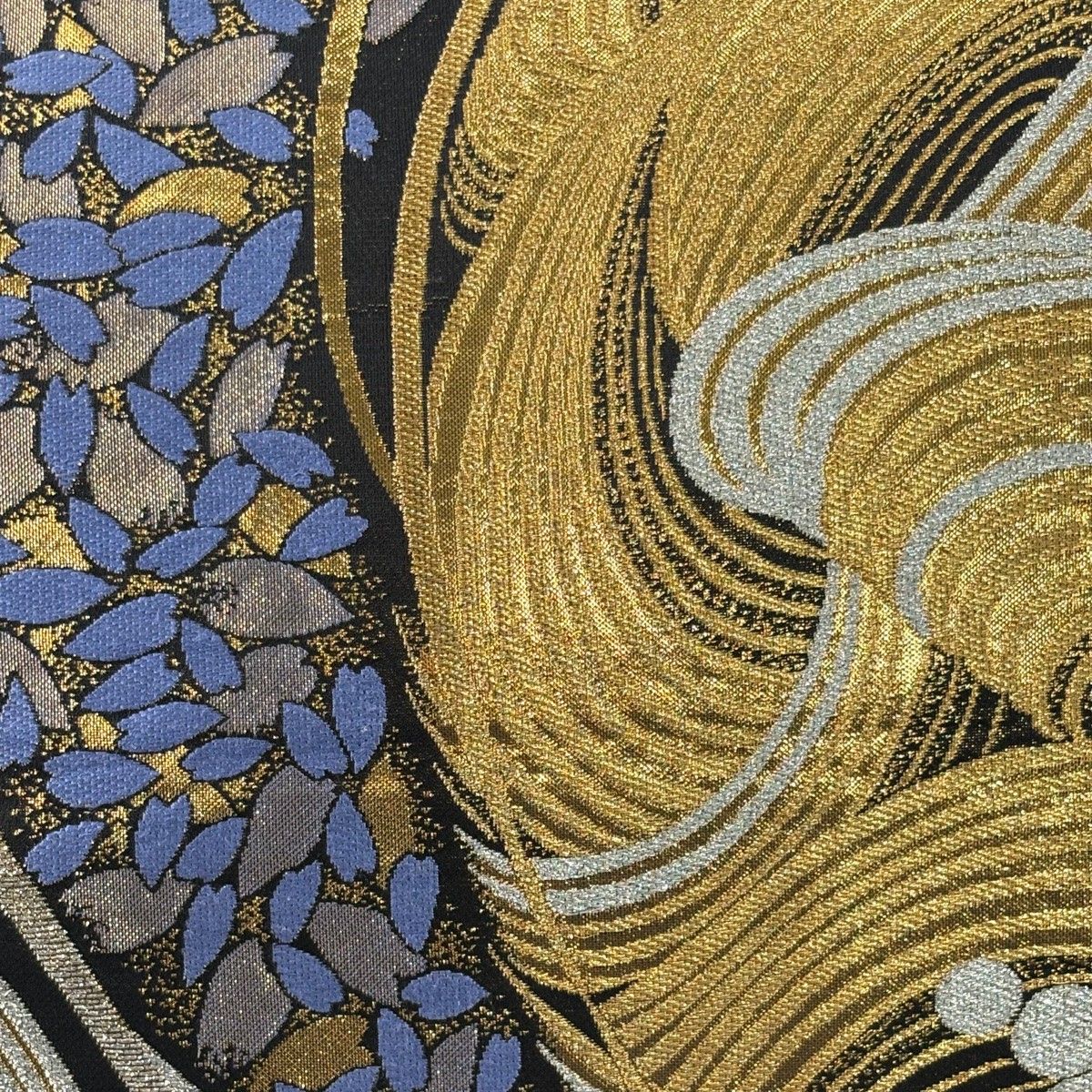 美品】 袋帯 秀品 振袖向き 波 桜の花びら 金銀糸 箔 黒 六通 正絹