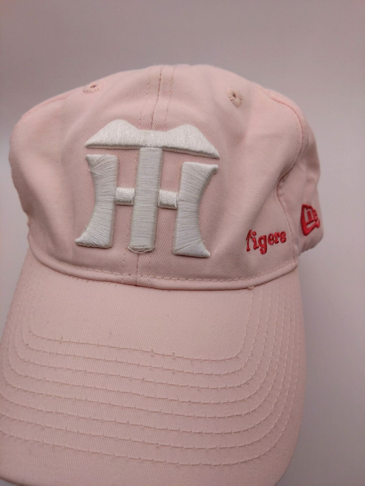 阪神タイガース NEW ERA ニューエラ キャップ ピンク ロゴ刺繍 - メルカリ