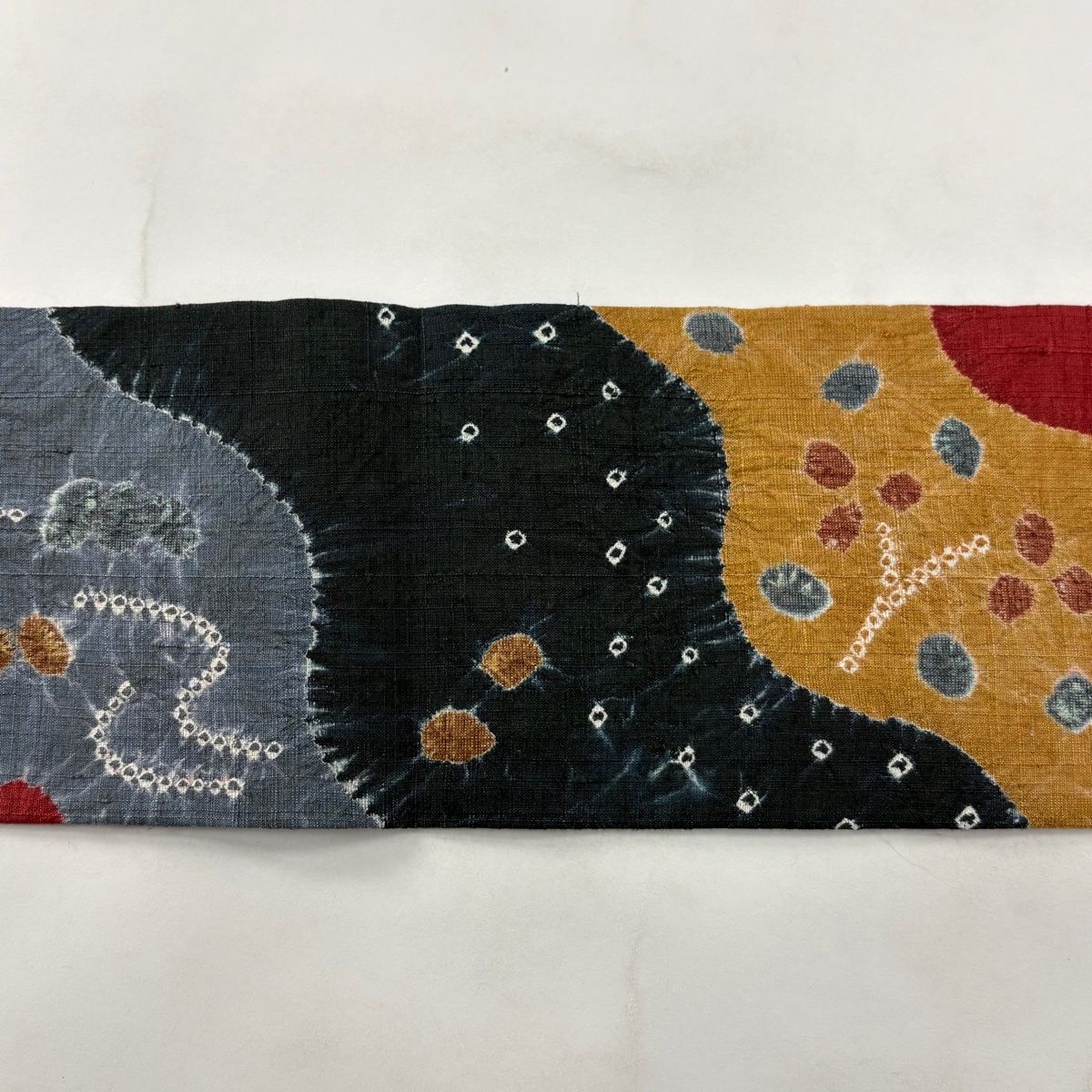 美品】 名古屋帯 秀品 紬地 幾何学 絞り 赤 正絹 【中古】 - メルカリ