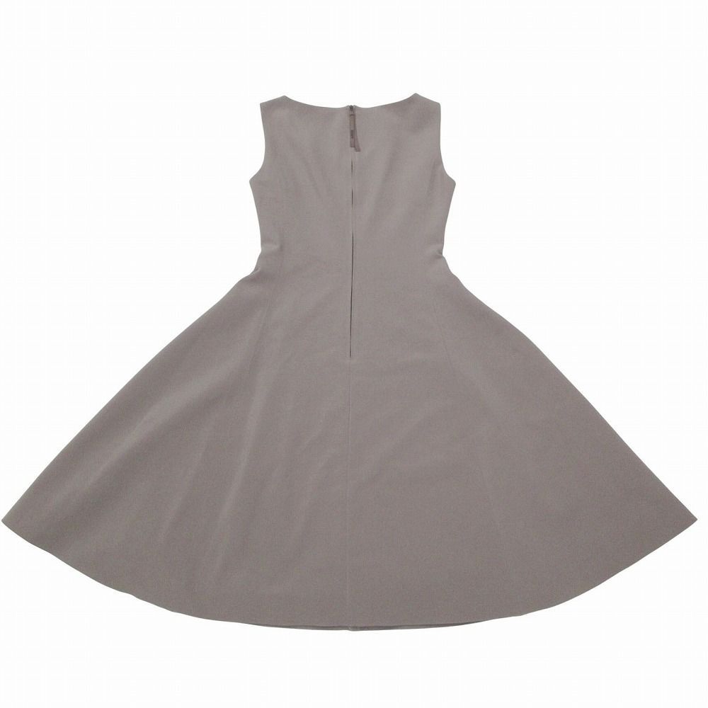 フォクシーニューヨーク　レイニー　Ｖネック膝丈ワンピース38サイズ(新品未使用) FOXEY NEWYORK フォクシーニューヨーク ドレス ベルフレア Vネック