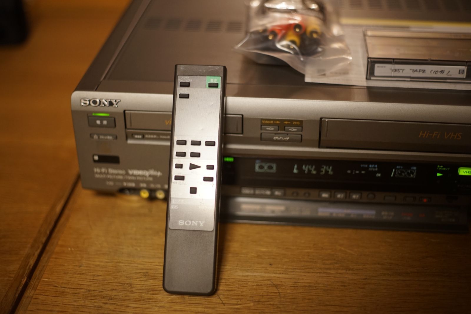 動作保証あり SONY WV-TW2 HI8 VHS 8ミリビデオデッキ - メルカリ