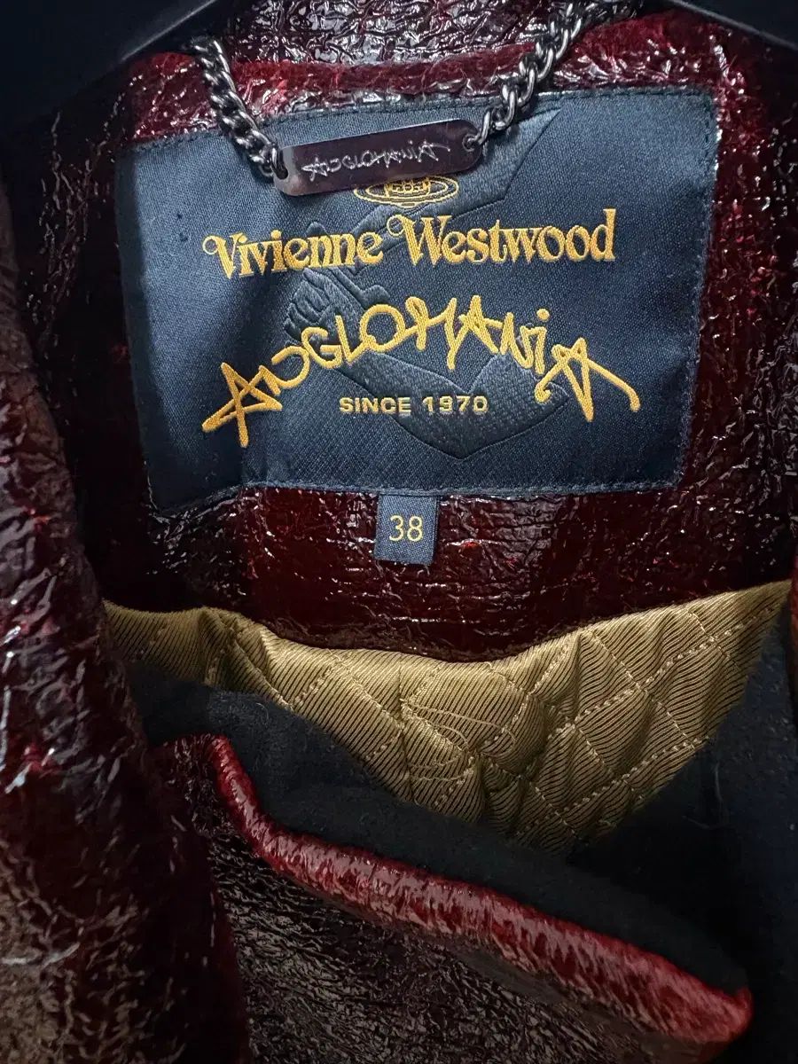 VIVIENNE WESTWOOD ヴィヴィアン・ウエストウッド ANGLOMANIA レッド