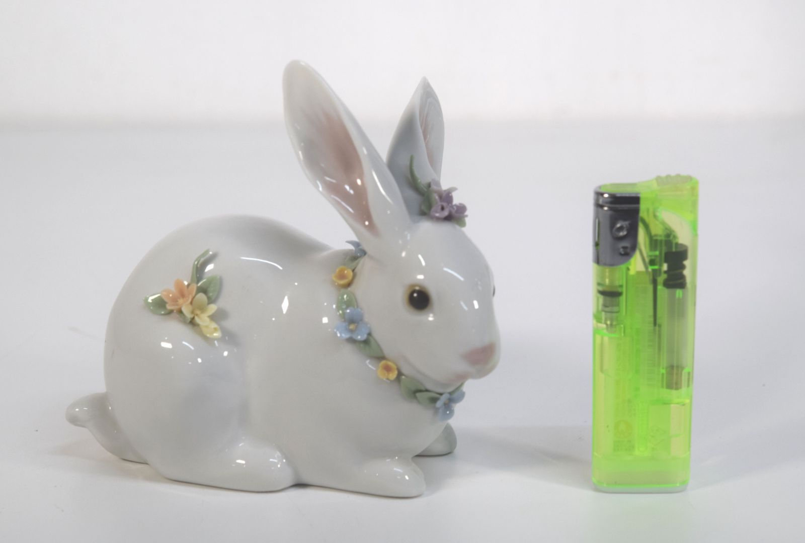 LLADORO リヤドロ フィギュリン「花飾りの白うさぎ」USED品 - メルカリ