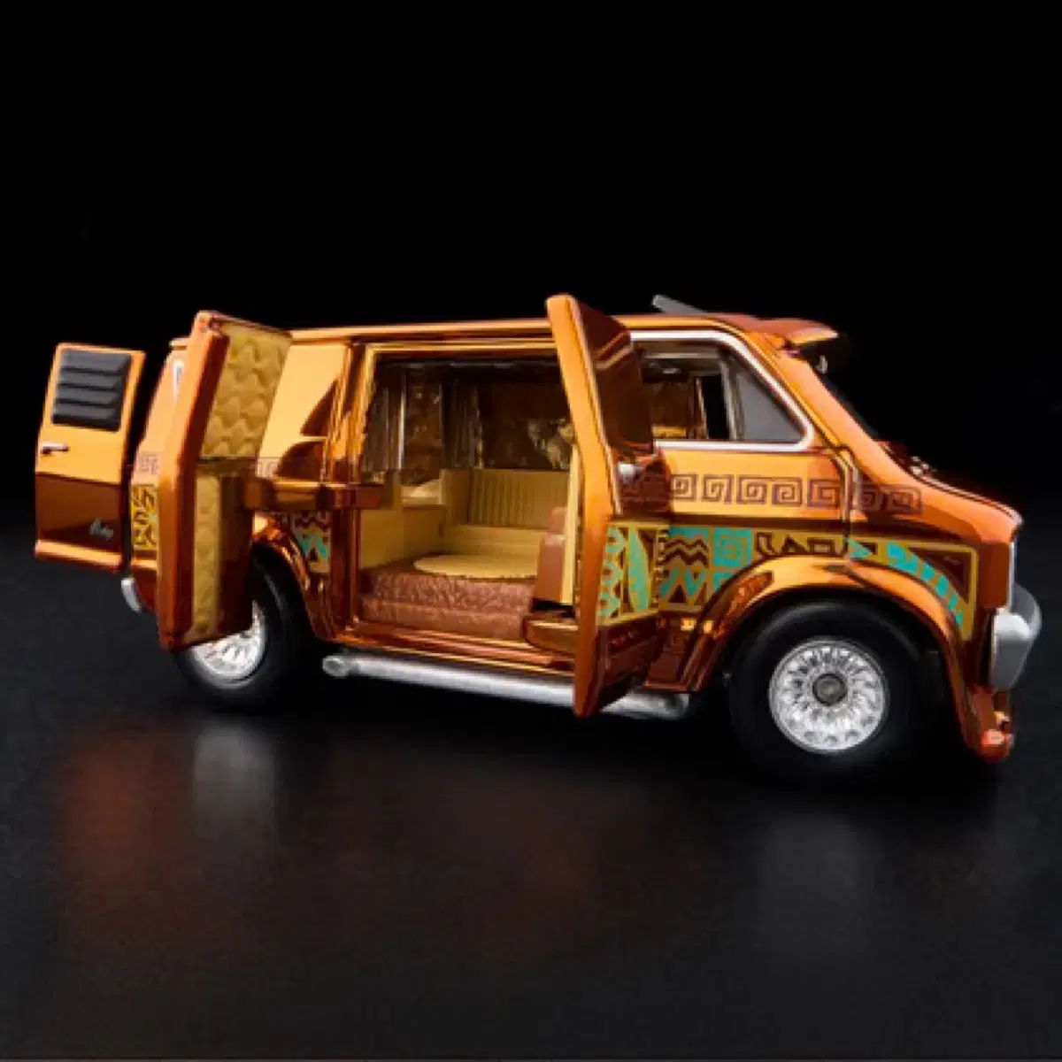 rlc exclusive '70 dodge tradesman van - メルカリ