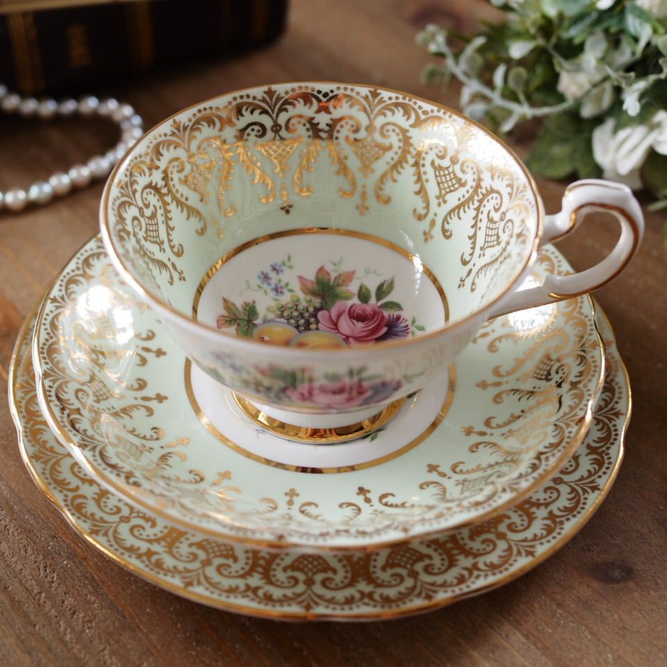 英国パラゴン 金彩果実文 フルーツ絵柄トリオ グリーン カップ＆ソーサー F 7