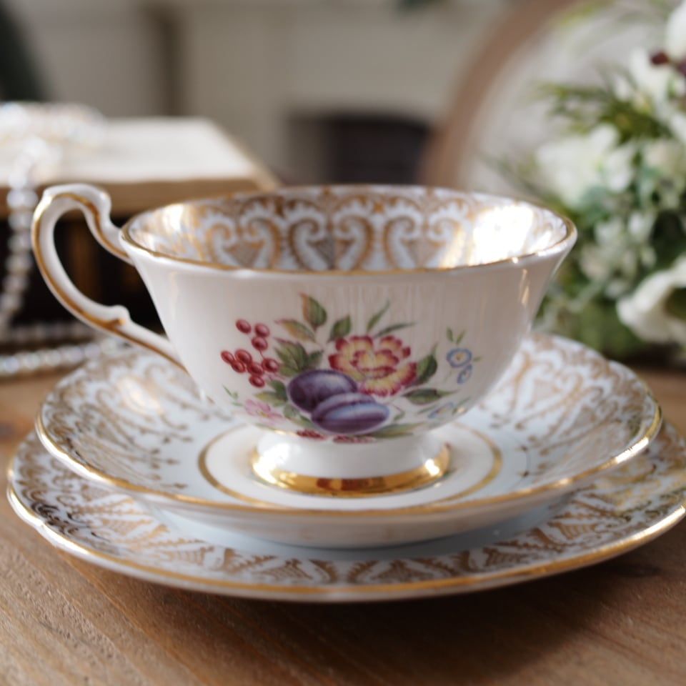 金彩果実文 フルーツ絵柄トリオ