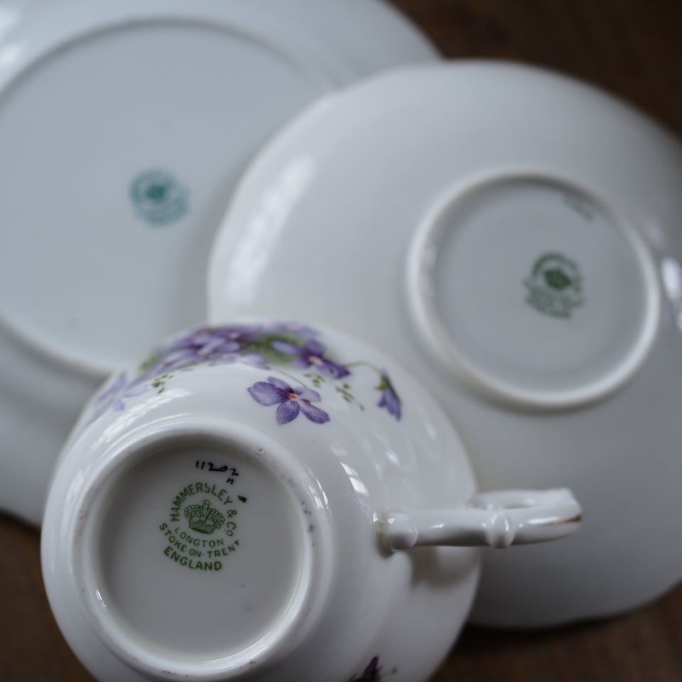 トリオ カップ＆ソーサー