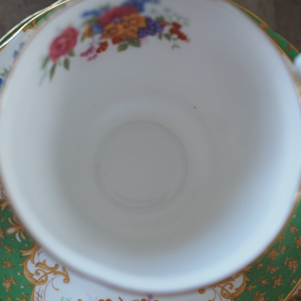 カップ＆ソーサー