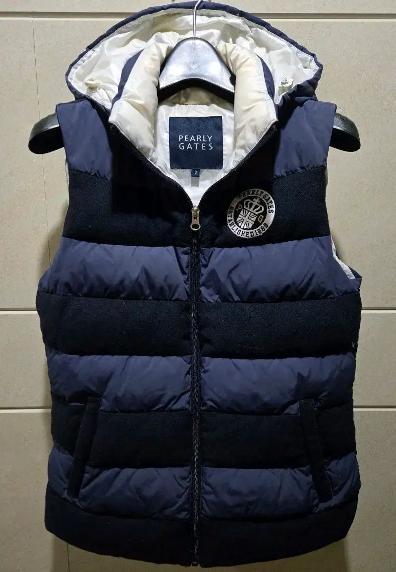 正規品 パーリーゲイツゴルフ ダウンベスト 44반 55 - メルカリ