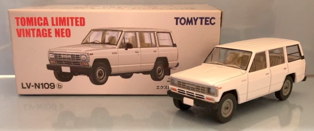 TOMYTEC トミカリミテッドヴィンテージNEO ニッサン サファリ