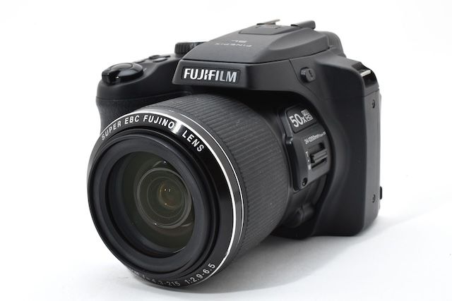 良品＞ FUJIFILM デジタルカメラ 1620万画素 ズーム光学50倍 ブラック