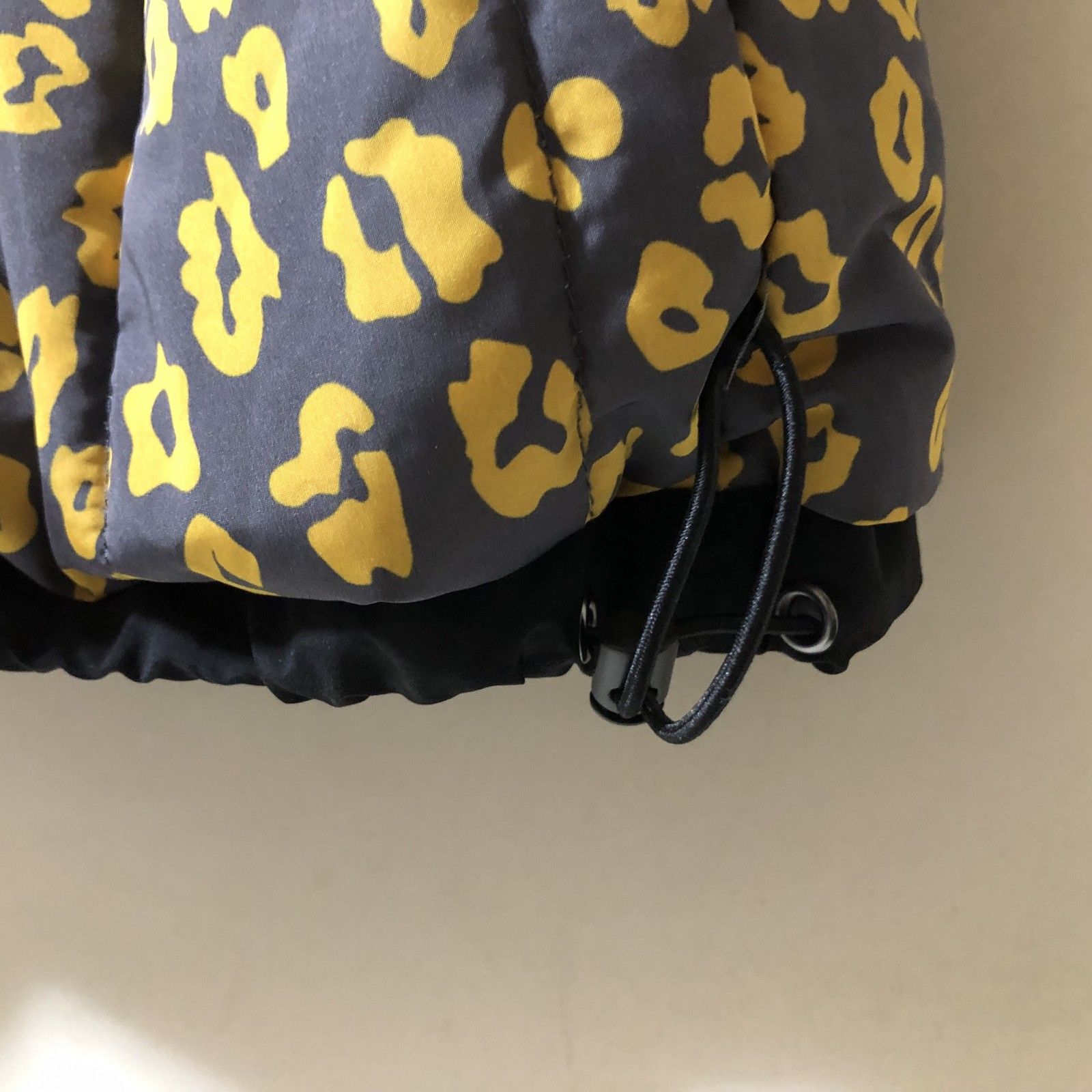 D694 美品 FREAK