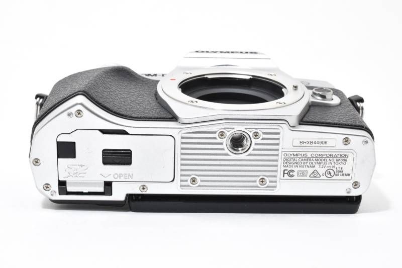 オリンパス OM-D M10 シャッター1185回 オリンパス OM-D M10 シャッター1185回 - メルカリ