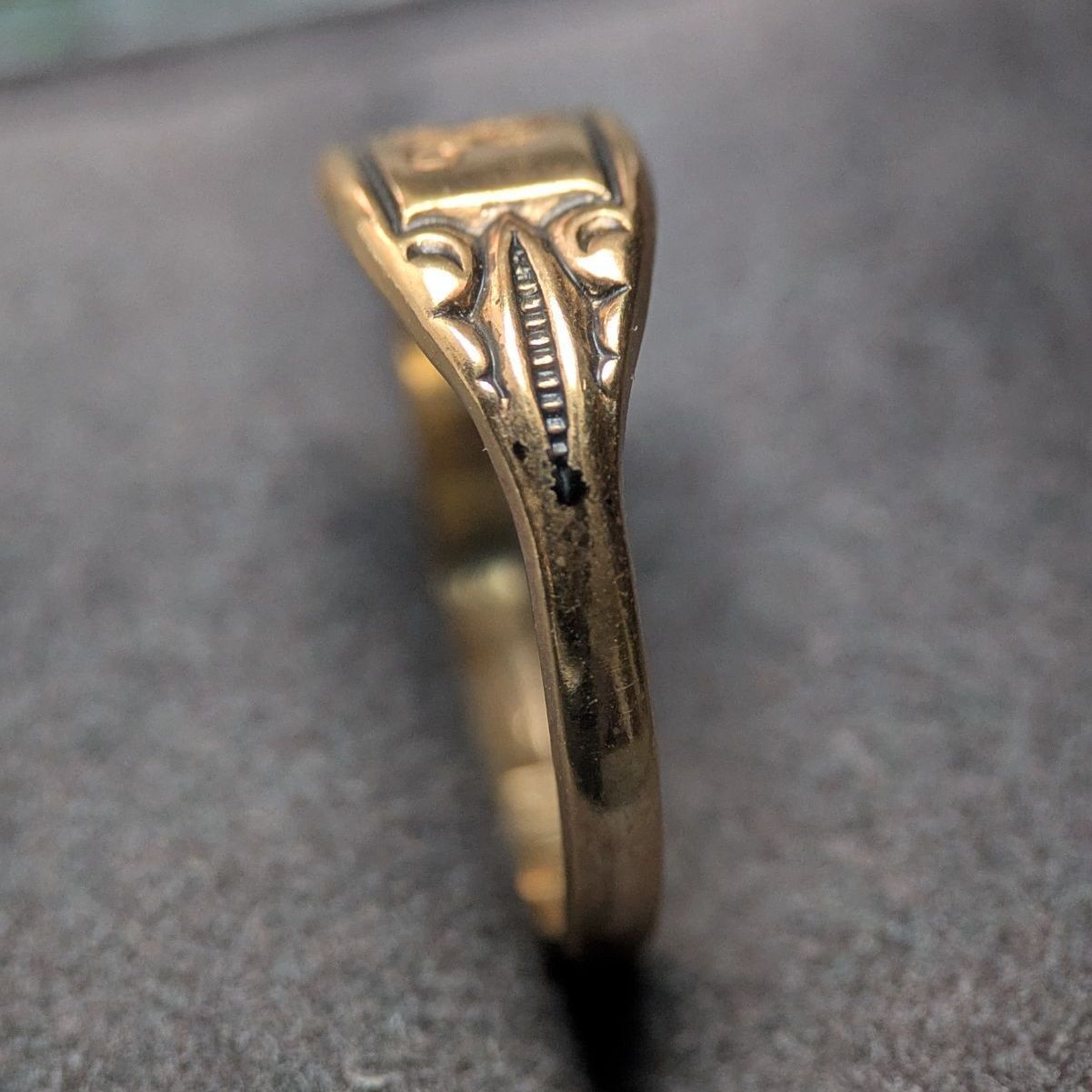 10K GF ゴールドフィルド ヴィンテージ シグネットリング イニシャル「G」 10K GF ゴールドフィルド ヴィンテージ シグネットリング イニシャル「G」