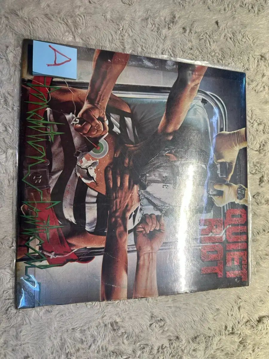 QUIET RIOT Quiet Riot LPレコード　レア盤 Quiet Riot Condition Critical （ 1984 ） LP - メルカリ