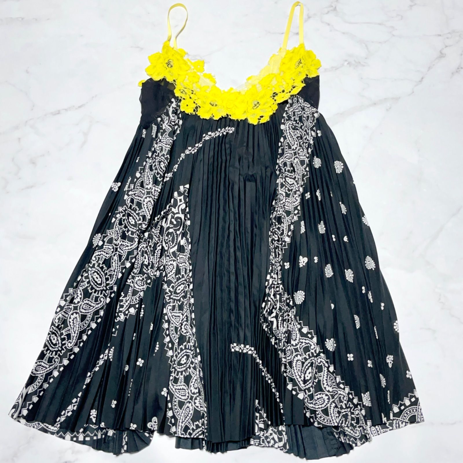 サカイ sacai 2016SS ブラック 黒 黒色 バンダナ柄 ペイズリー柄