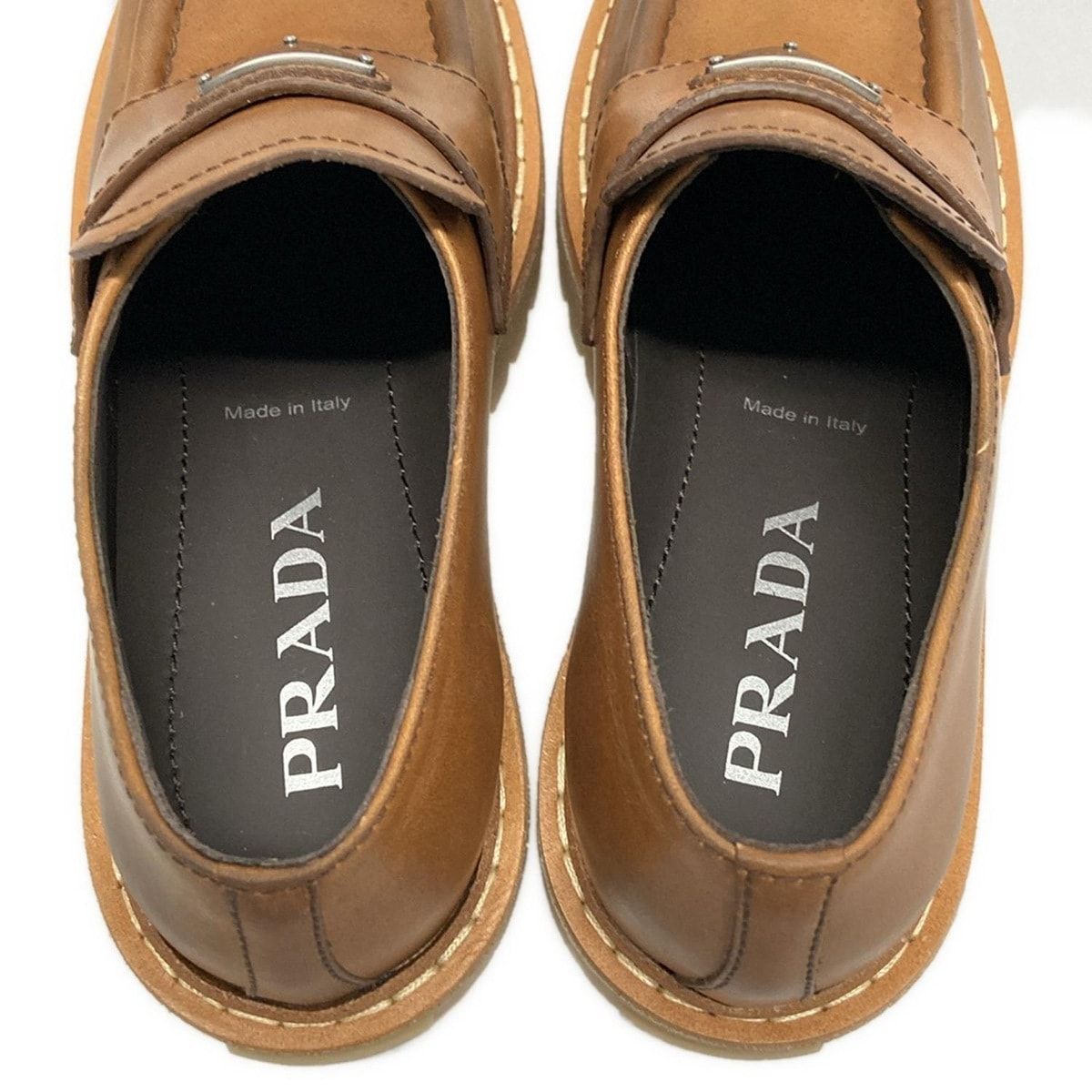 PRADA(プラダ) ローファー 37 レディース美品 - 1D801N ブラウン 三角