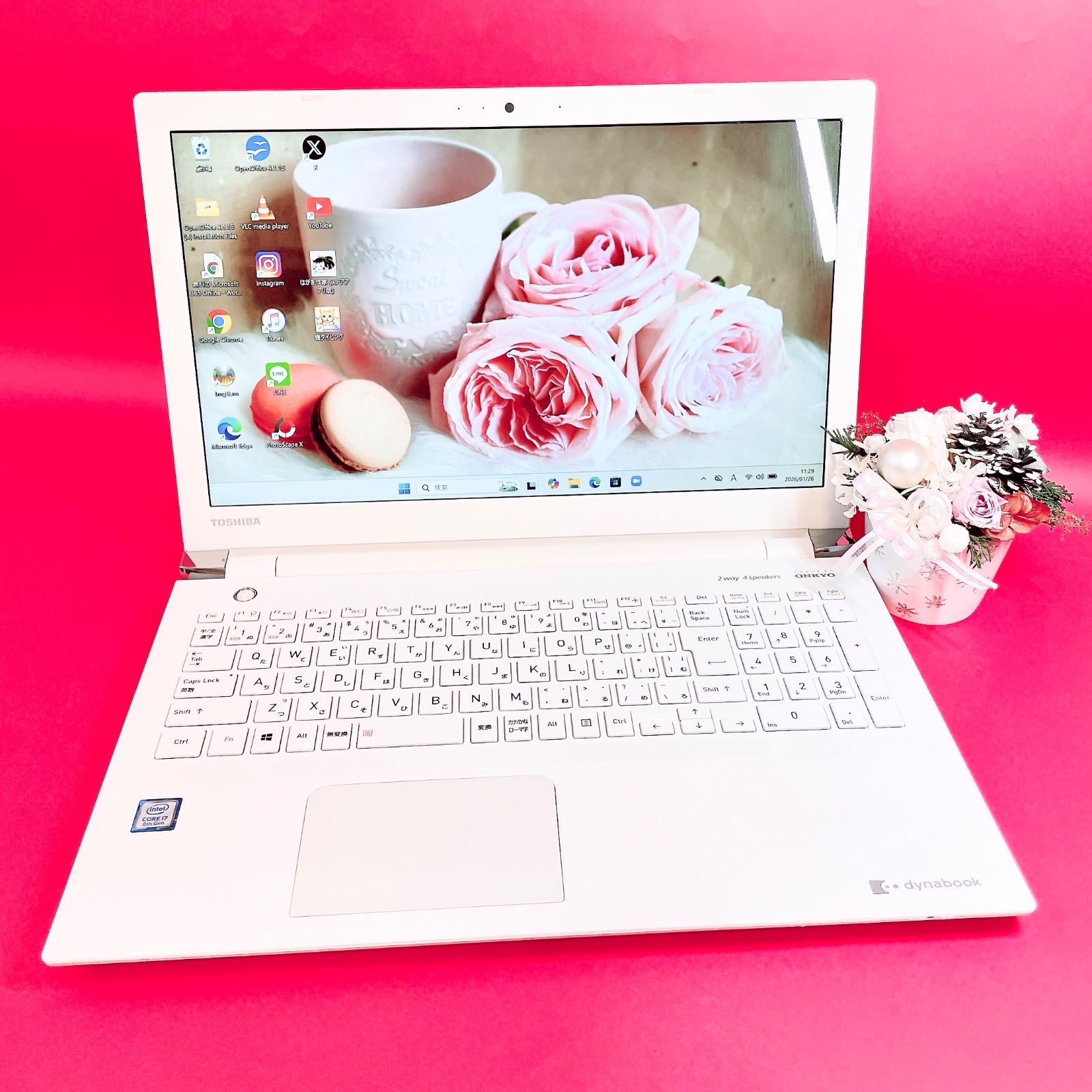 Windows11対応‼️第8世代Corei7✨️可愛い白ノートパソコン✨️快適