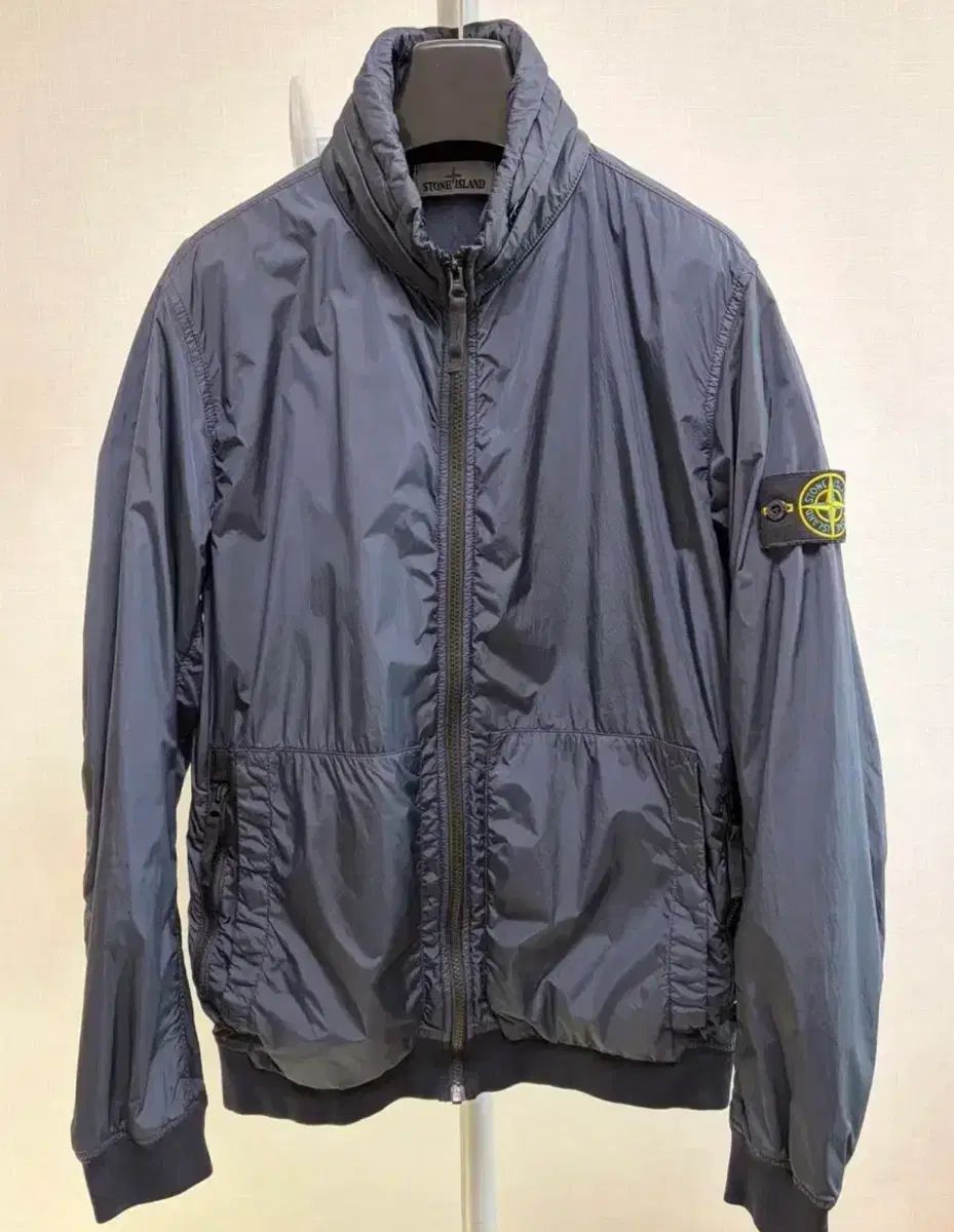 STONE ISLAND ストーンアイランド ブルゾン クリンクルレップス