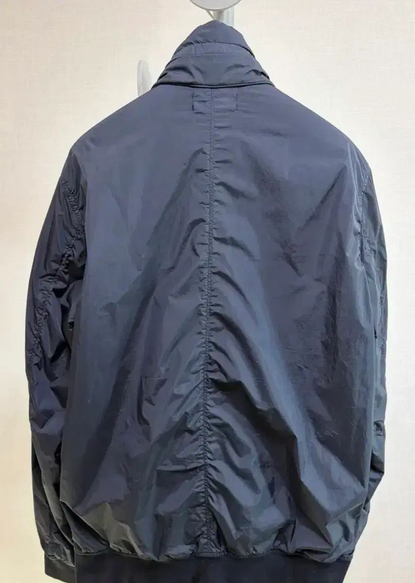 STONE ISLAND ストーンアイランド ブルゾン クリンクルレップス